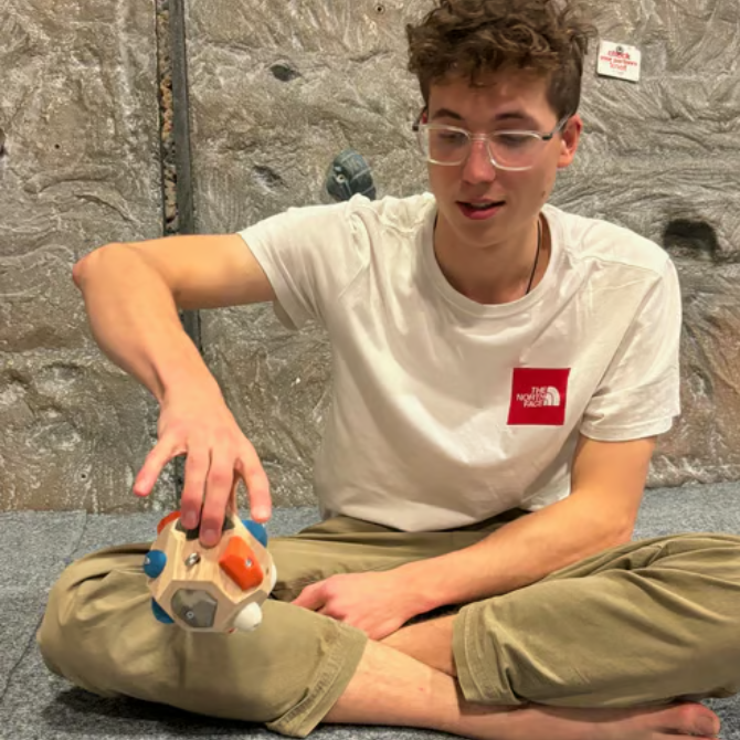 🧗‍♀️Χειροποίητο μπλοκ από ογκόλιθους - Χτίστε δύναμη και ακρίβεια